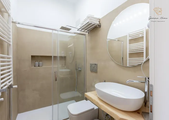 Gemma House - 100mt To Metro Station, 2 En-suite Bathrooms *