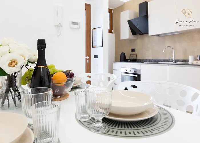 Apartment Gemma House - 100mt To Metro Station, 2 En-suite Bathrooms Rom