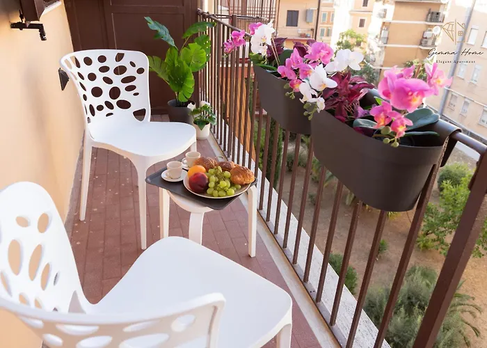 Gemma House - 100mt To Metro Station, 2 En-suite Bathrooms Apartment *
