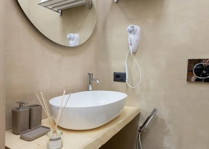 Gemma House - 100mt To Metro Station, 2 En-suite Bathrooms Rom