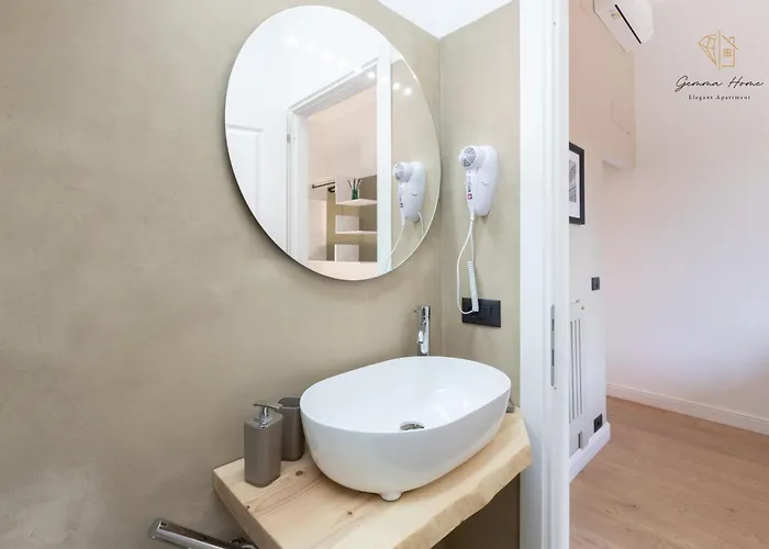 Gemma House - 100mt To Metro Station, 2 En-suite Bathrooms * Rom