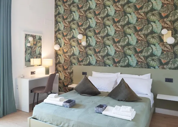 Apartment Gemma House - 100mt To Metro Station, 2 En-suite Bathrooms