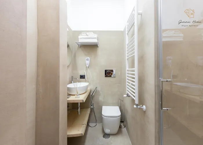Gemma House - 100mt To Metro Station, 2 En-suite Bathrooms Apartment *